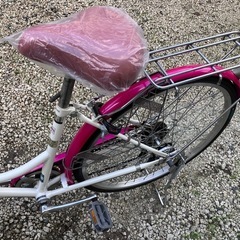 674、オシャレママチャリ26インチ(桃白)の画像