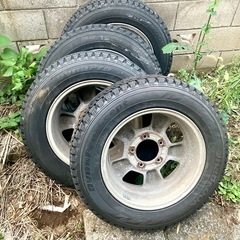 スタッドレスタイヤ4本セット、ホイール付の画像