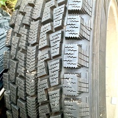 スタッドレスタイヤ4本セット、ホイール付の画像