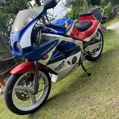 HONDA CBR250r mc19
の画像