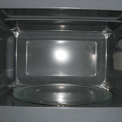 （1台限り★ジモティー特典あり★ターンテーブルタイプの）ヤマダ電機　電子レンジ　２０２４年製　YMW-17HL6K　西日本用　黒　高く買取るゾウ八幡東店の画像