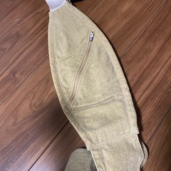 グスケット　抱っこの画像