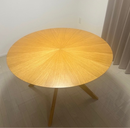 ダイニングテーブル