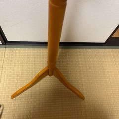 カバン、帽子スタンドの画像