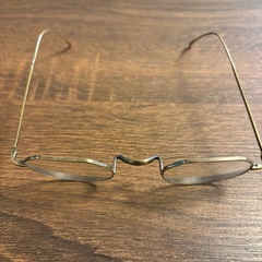 金子眼鏡の画像