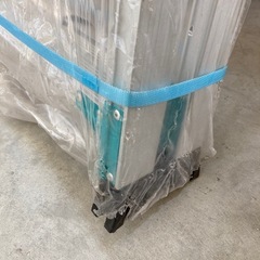 【来店歓迎】【KJ207】未使用品　長谷川工業 はしご兼用・専用脚立 脚部伸縮式 建築業 高所作業 ハシゴ　　検)一人暮らし 家具 収納 ダイニング リビング キッチン 冷蔵庫 洗濯機 テーブル ラック レンジ キャビネット ソファの画像