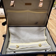 キャリーケースの画像