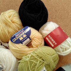 多色・９種の毛糸　ウール・アクリルなどの画像