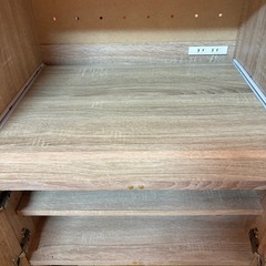 カウンターキッチン棚の画像