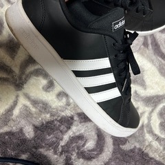 （お取引き中）adidas25.5cmの画像