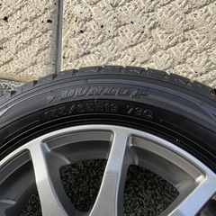 中古・155/65R-13アルミホイール付スタッドレスタイヤ4本セット！の画像