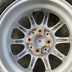 中古・155/65R-13アルミホイール付スタッドレスタイヤ4本セット！の画像