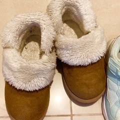 20cmスニーカー　ムートンブーツ　子供靴の画像