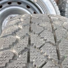 ジャンク 155/65R13 古いスタッドレス 4本  鉄ホイール付き ダイハツ 鈴木 軽自動車 の画像