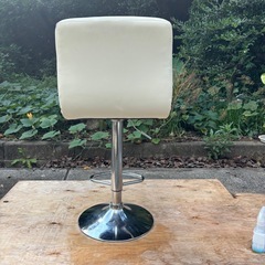 バーチェア カウンターチェア バースツール カウンターイス モダンなバースツール  PU レザー高さ調節可能な回転バーチェア フットレストとベース付き カウンター キッチン ホーム用 バーチェアー キッチン 椅子 カウンターチェアーの画像