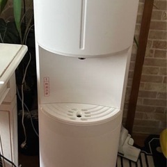 【美品】浄水型　エブリシャス ウォーターサーバーの画像