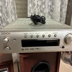 サラウンドスピーカーの画像