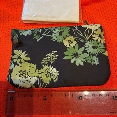 シビラ　ポーチの画像