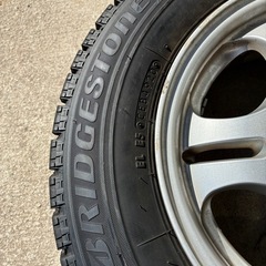 スタッドレスタイヤの画像