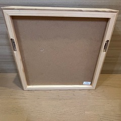 壁掛けミラー　タモ材　40×40　カラー：オークの画像