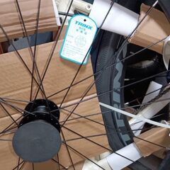 新品ロードバイクTRINX白46cmの画像