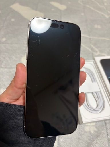 iPhone16 Pro 本体 128GB ホワイトチタニウム 2年程保証あり　保証解約検討中