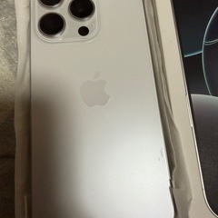 iPhone16 Pro 本体 128GB ホワイトチタニウム 2年程保証あり　保証解約検討中の画像