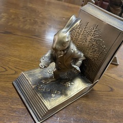 ブックエンド　金属製　不思議の国のアリスの画像