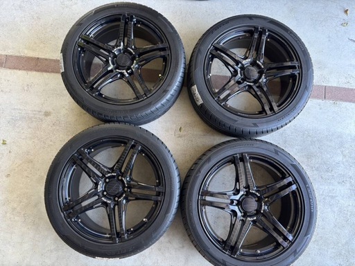 RAYS(レイズ)　VERSUS VARIANCE V.V.5.2S 19×8J 5穴　ロックナット付