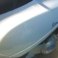 ベスパ LX150ie 白 エンジン始動動画 自賠責保険で乗れます 半額配送キャンペーン 期間限定 現状渡し諸経費￥0- 横浜 P-Yardの画像
