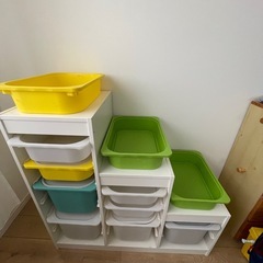 【直接受け渡しOK】IKEA トロファスト（階段タイプ）ケース・蓋付きの画像