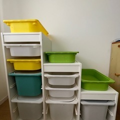 【直接受け渡しOK】IKEA トロファスト（階段タイプ）ケース・蓋付きの画像