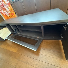 テレビ台の画像