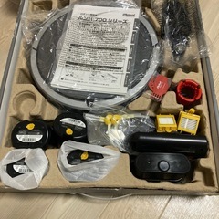 【ジャンク】ルンバ780 本体＋未使用パーツ多数の画像
