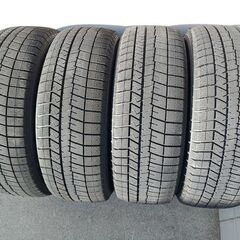 冬 トヨタ★極上品★美品4本【~95％】トヨタ専用/レクサス ES エスティマ カムリ マークX クラウン【富山】日本製 215/55R17 冬 ダンロップ 中古4本の画像