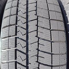 冬 トヨタ★極上品★美品4本【~95％】トヨタ専用/レクサス ES エスティマ カムリ マークX クラウン【富山】日本製 215/55R17 冬 ダンロップ 中古4本の画像