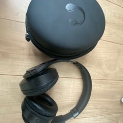 vimgo プロジェクターにおまけでヘッドホンですの画像