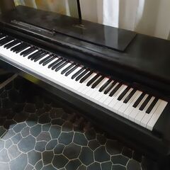 ヤマハ 電子ピアノ Clavinova  CLP-570  の画像