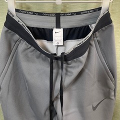 ナイキ NIKE プロ Pro Therma-FITメンズ フルジップ フーデッド ジャケット サイズL グレー　 上下セット の画像