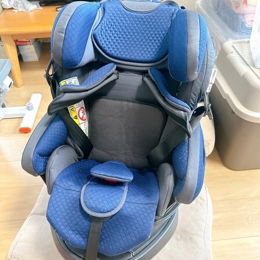 アップリカ　チャイルドシート　ISOFIX フラディア