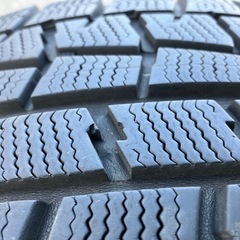 スタッドレス DUNLOP 205/60R16  ホイール付きの画像