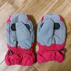 mont-bell ミトン手袋 2〜3歳用の画像