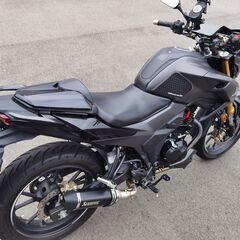 ホンダ　HORNET　ホーネット2.0　ABS　7700KM　AKRAPOVIC フルエキマフラー　ドラレコ　充電スマホホルダー　書類完備　詳細写真、始動動画ありの画像