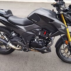 ホンダ　HORNET　ホーネット2.0　ABS　7700KM　AKRAPOVIC フルエキマフラー　ドラレコ　充電スマホホルダー　書類完備　詳細写真、始動動画ありの画像