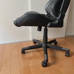 ゲーミングチェアの画像