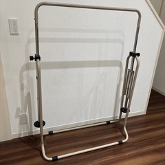 子ども/室内鉄棒の画像