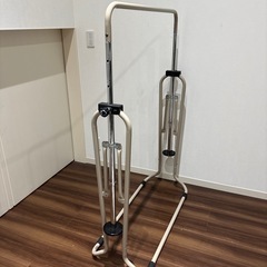 子ども/室内鉄棒の画像