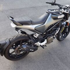 Husqvarna　ハスクバーナ　スヴァルトピレン250　ABS　2.5万KM　書類完備　前後タイヤ2024年製、走行少　詳細写真、始動動画ありの画像