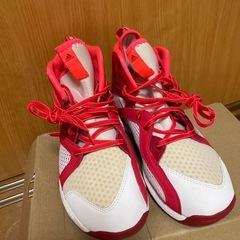 バスケットシューズ24.5の画像