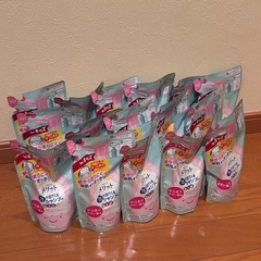 メリット シャンプー キッズ つめかえ用 240ml 詰替え用 新品 Kao 花王 泡タイプ 16個 まとめの画像